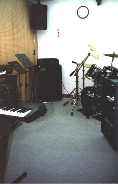 �g��@����r���@�k�l���޵